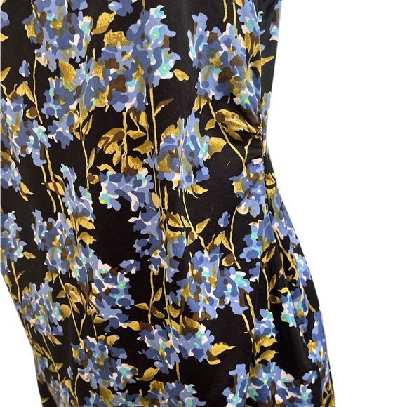 Maggy London Black and Blue Sheath Dress with Flutter Sleeves - Picture 4 of 5